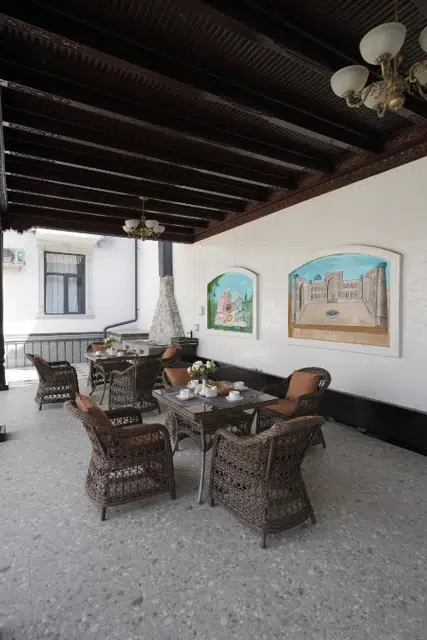 Gallery image